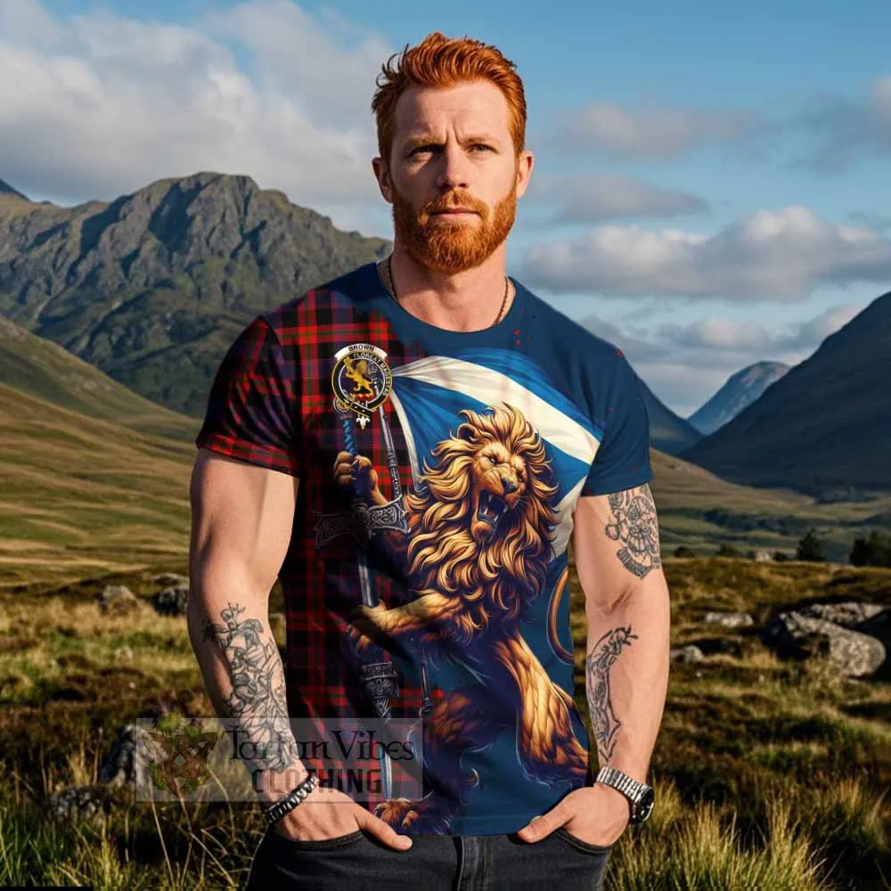 Brown (Broun) Tartan Family Crest T-Shirt with Scottish Majestic Lion