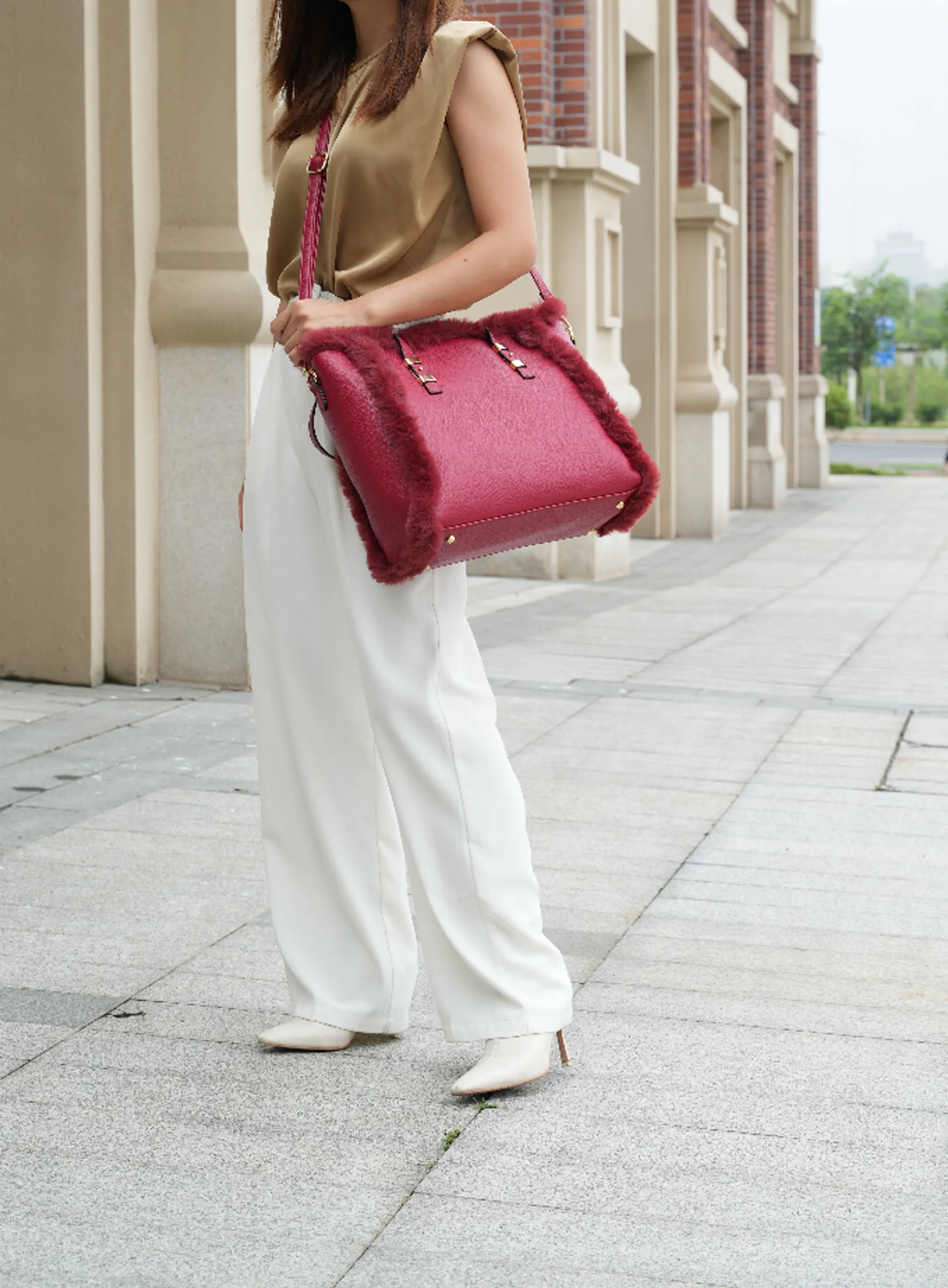 Liza Vegan Leather with faux fur Women's Tote Bag