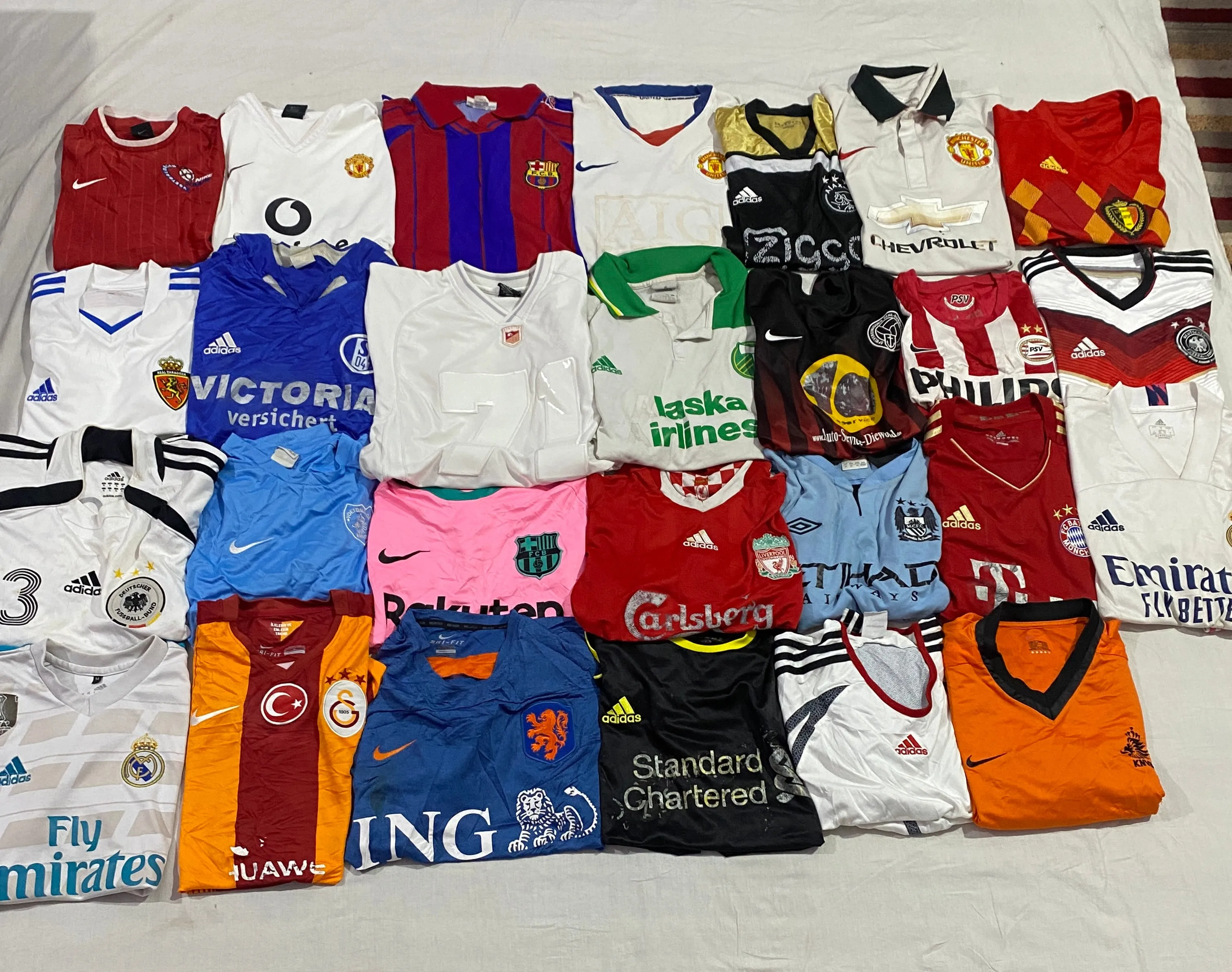 Men's Authentic Football T-Shirts - 27 Pieces