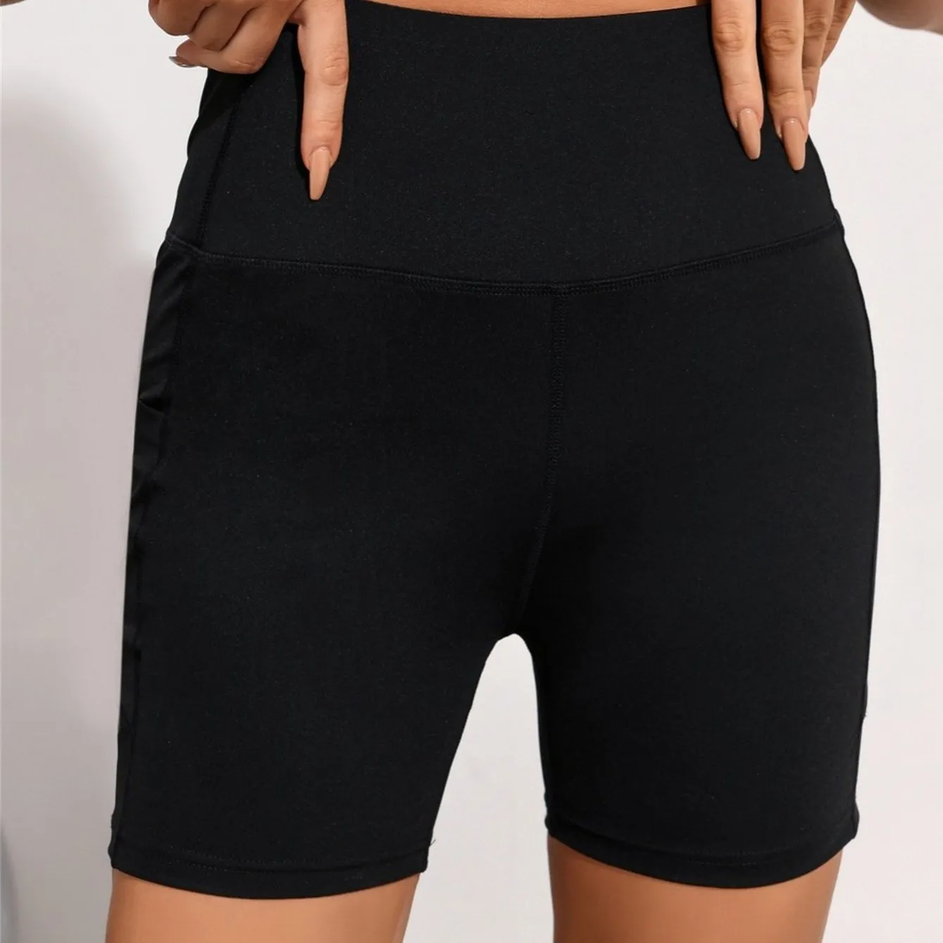 Women's High Stretch Breathable Yoga Sports Shorts Soft High Waist Shorts With Pocket