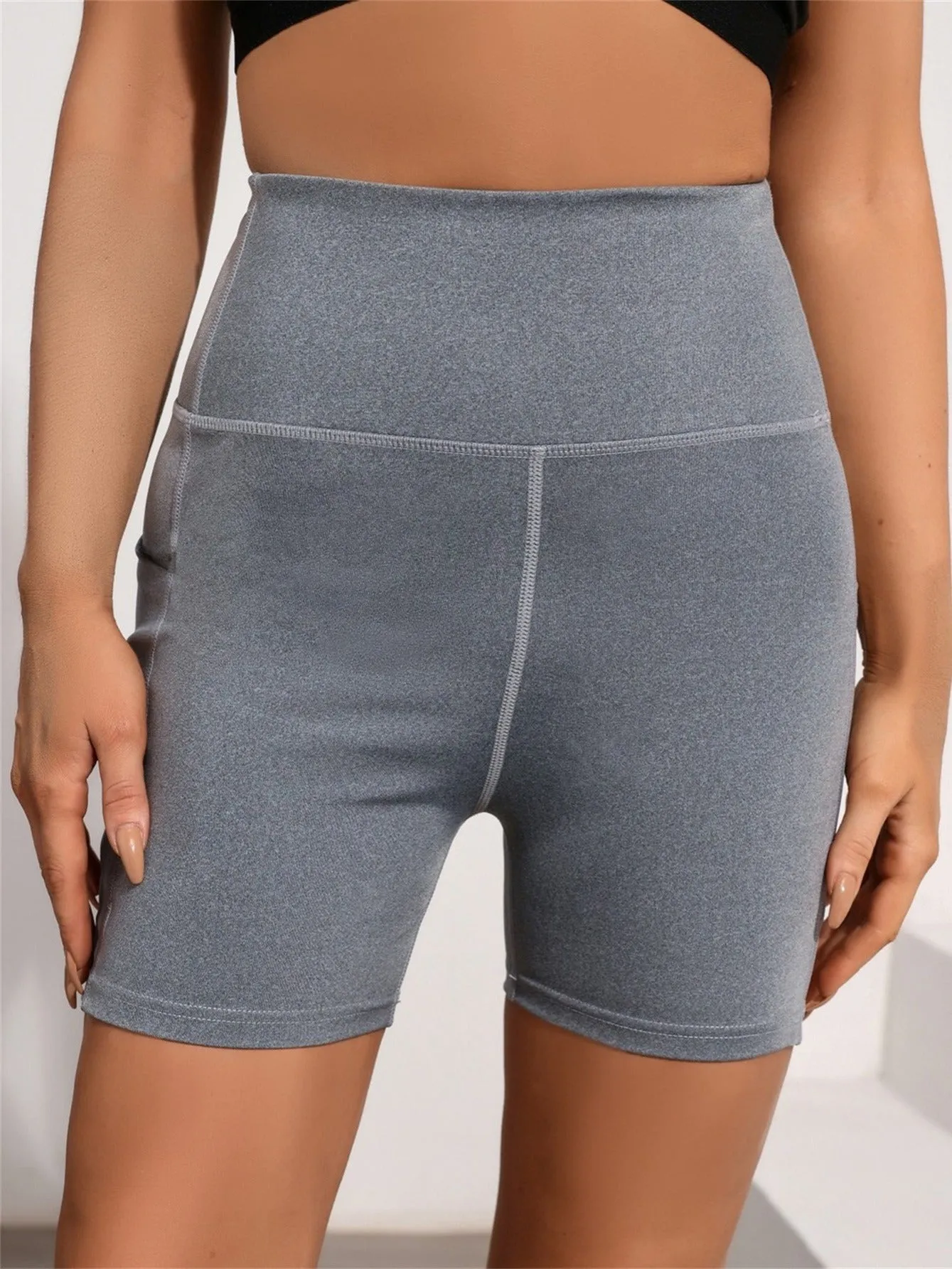 Women's High Stretch Breathable Yoga Sports Shorts Soft High Waist Shorts With Pocket